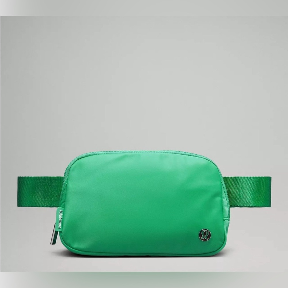 🍋 Lululemon Everywhere Belt Bag with Long Strap, NWT